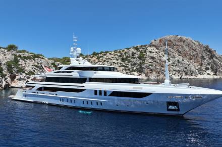 Superyacht Just J's | Royal Hakvoort Shipyard Yacht | Y.CO